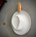 Sombrero con Pinza de madera