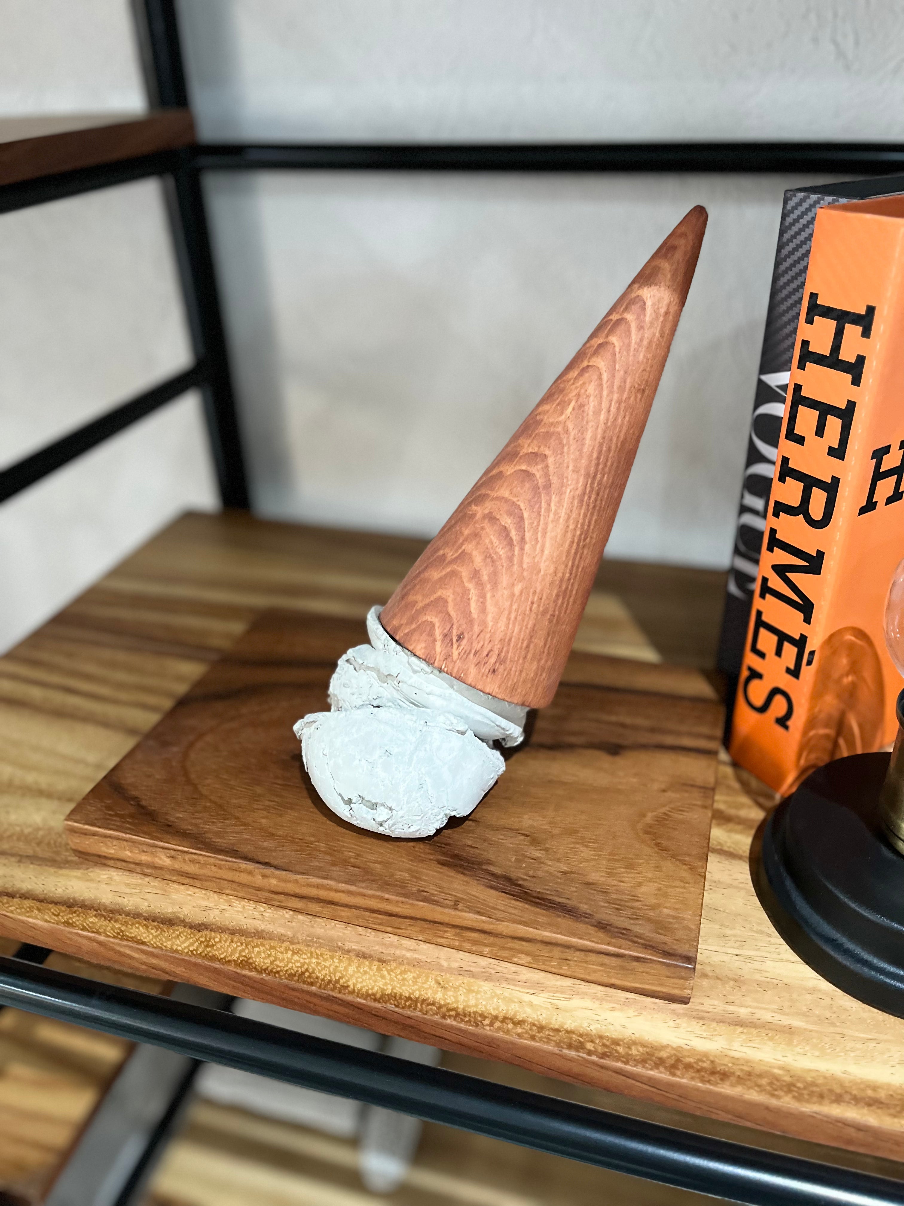 Cono de Nieve con base de madera